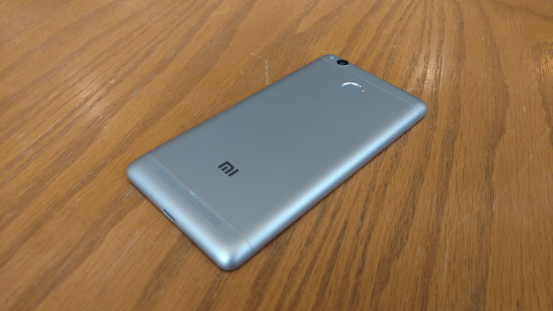 Illustration for article titled Xiaomi Redmi 3s Review - A Budget Battery Champ, If You Can Buy It